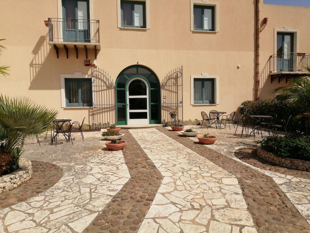 Baglio Dello Zingaro Hotel Scopello  Buitenkant foto